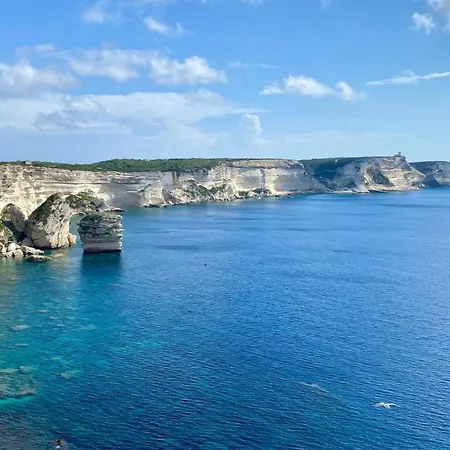 Villa Valou Sea And Mountain View *